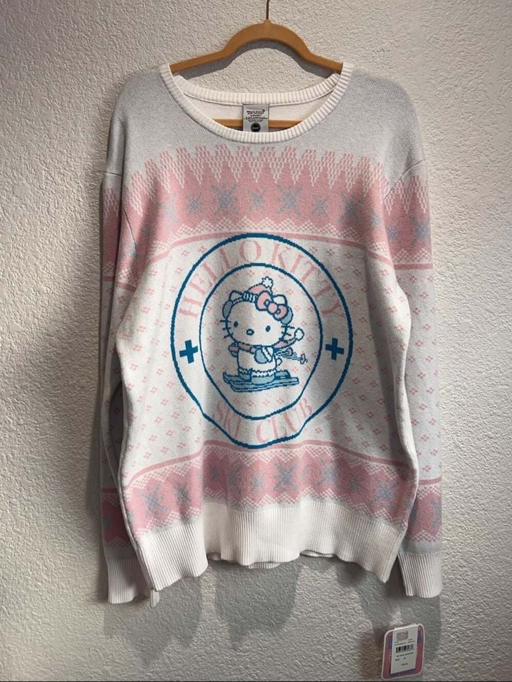 Hello Kitty and Friends Ski Club Knit Sweater Size XL